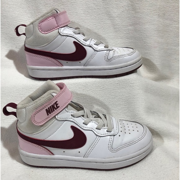 Nike Court Borough Mid